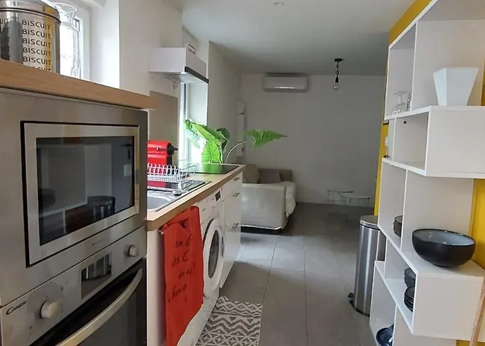 Jolie Maison Dans Un Quartier Calme